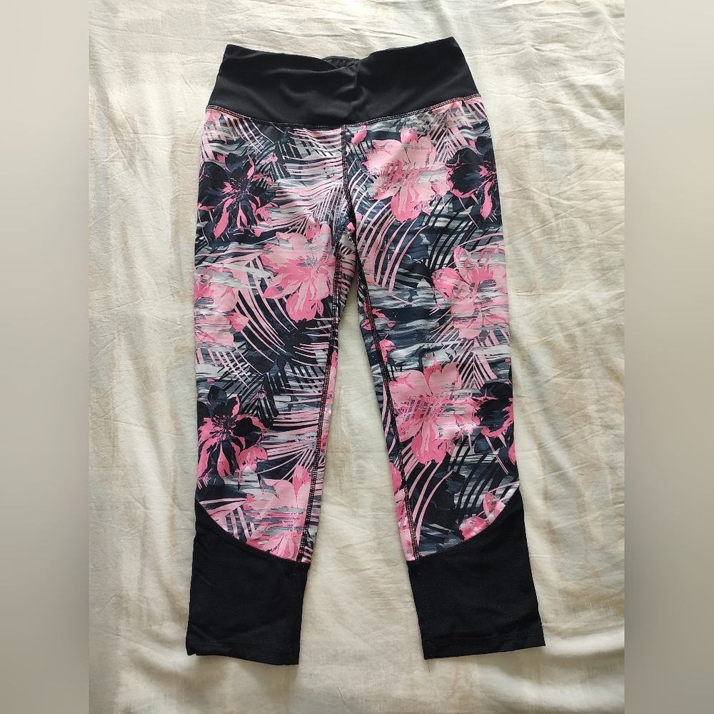 RBX Capri tropical pattern leggings size S